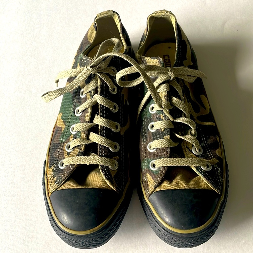 Converse sneakers camouflage low top